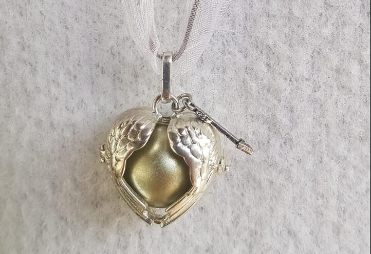 Bola de grossesse - cœur et perle d'harmonie dorée