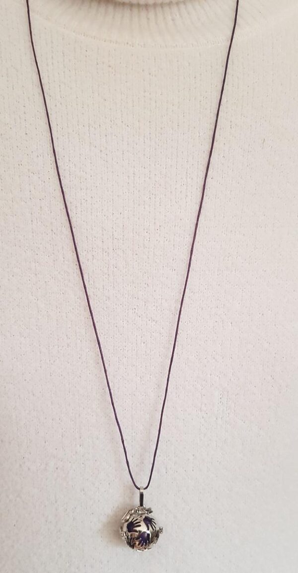 Bola de grossesse – cage petites mains et perle d’harmonie prune