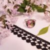 Bague artisanale inox - cabochon fleurs roses et toucan