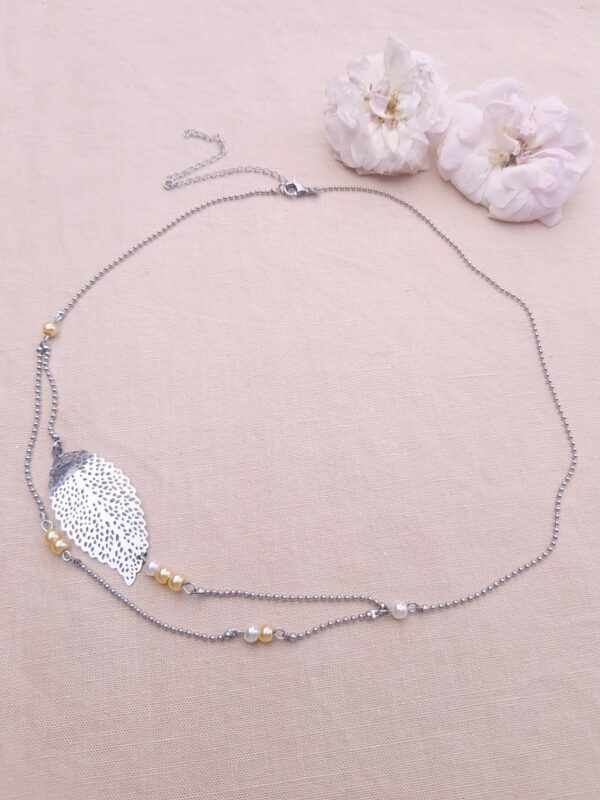 Headband inox fait main - Feuille et perles d'imitation blanches et doré clair. Calino crea