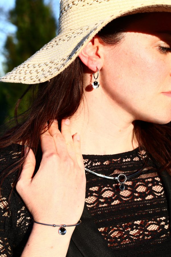 Parure [Boucles d'oreilles, collier et bracelet] inox - sequins ronds noirs et argentés