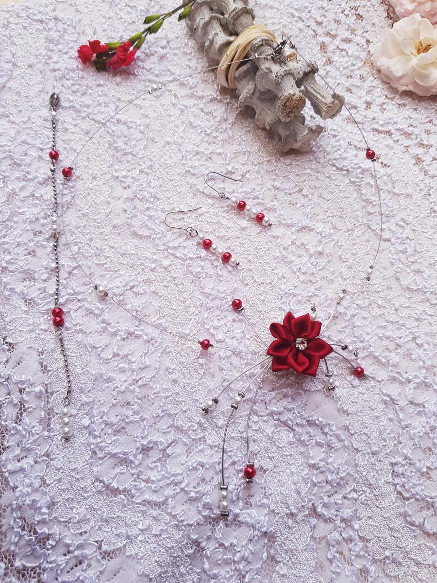 Parure inox mariage fait main - Perles et fleurs blanches et rouges. Calino Crea