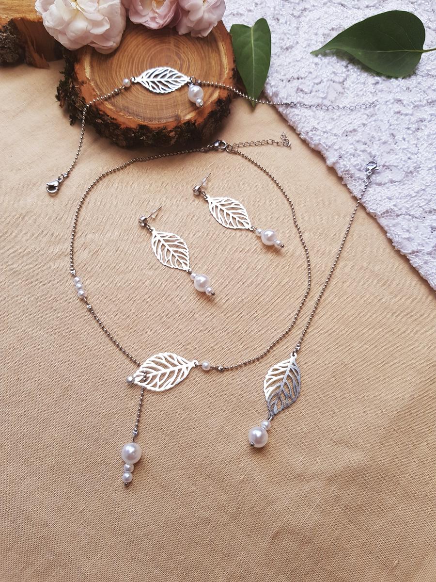 Parure inox mariage fait main - Feuilles et perles blanches. Calino Crea Parure inox mariage fait main - Feuilles et perles blanches. Calino Crea