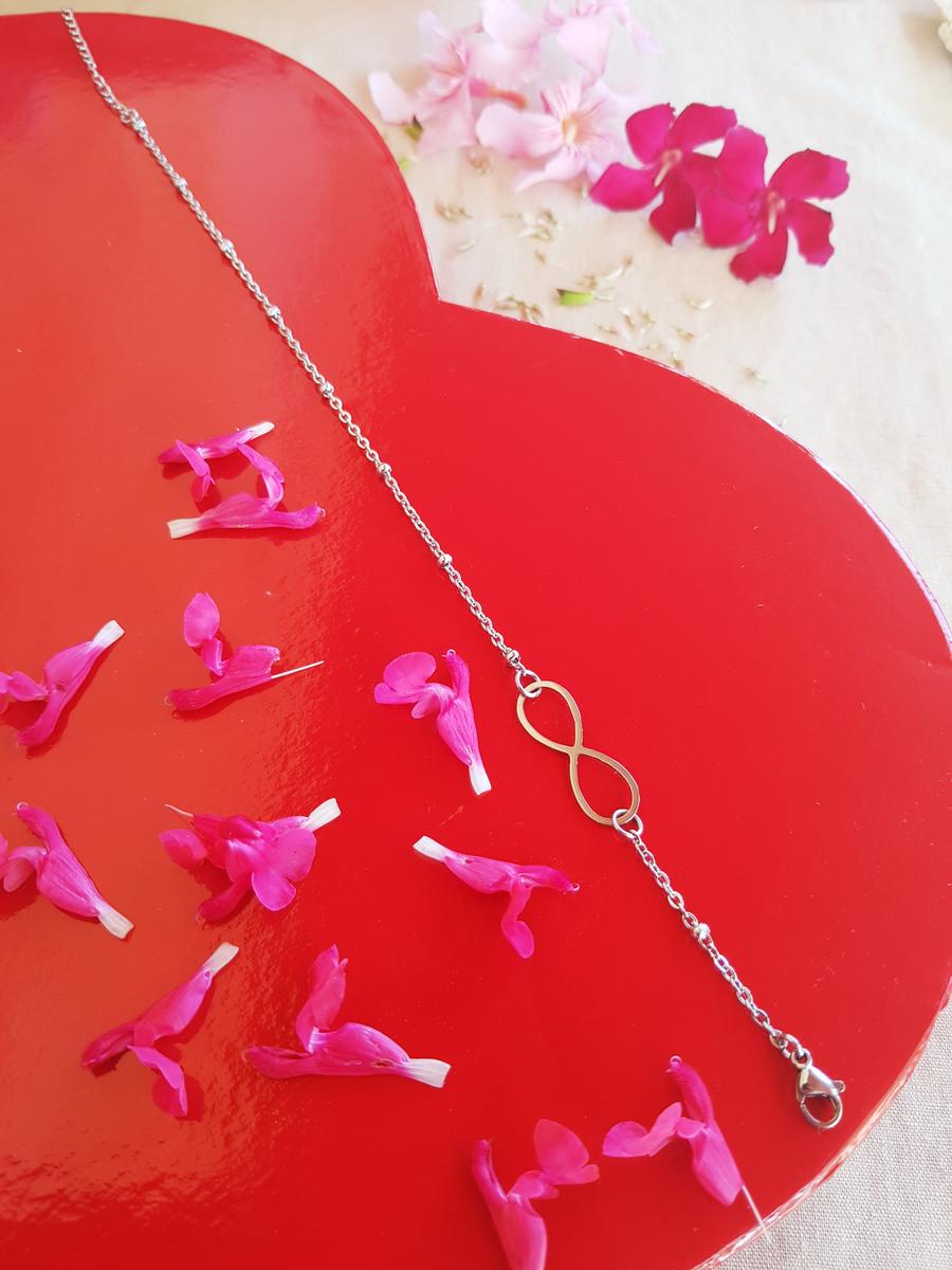 Chaîne de cheville inox fait main - chaîne billes et infini. Calino Crea Chaîne de cheville inox fait main - chaîne billes et infini. Calino Crea