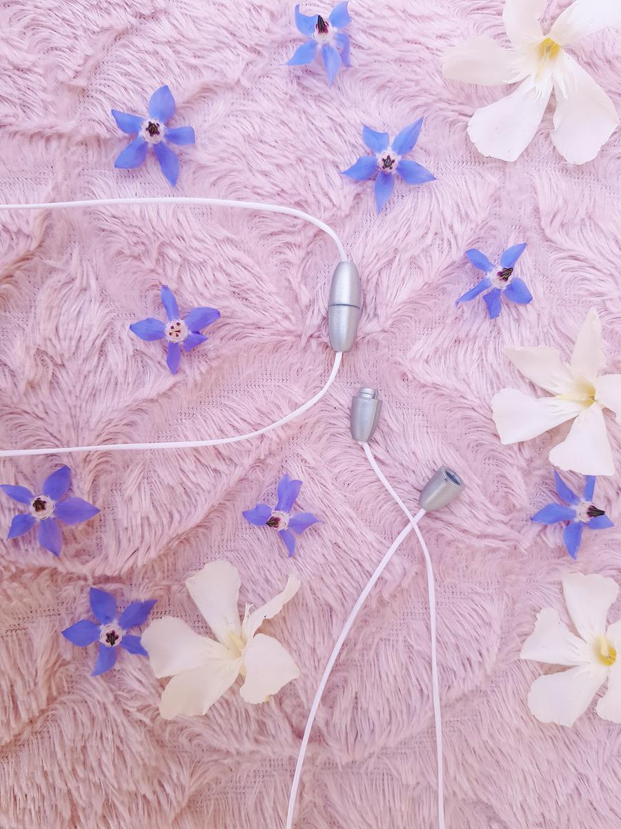 Fermoirs de sécurité sur colliers et bracelets d'allaitement et de portage. Calino Crea