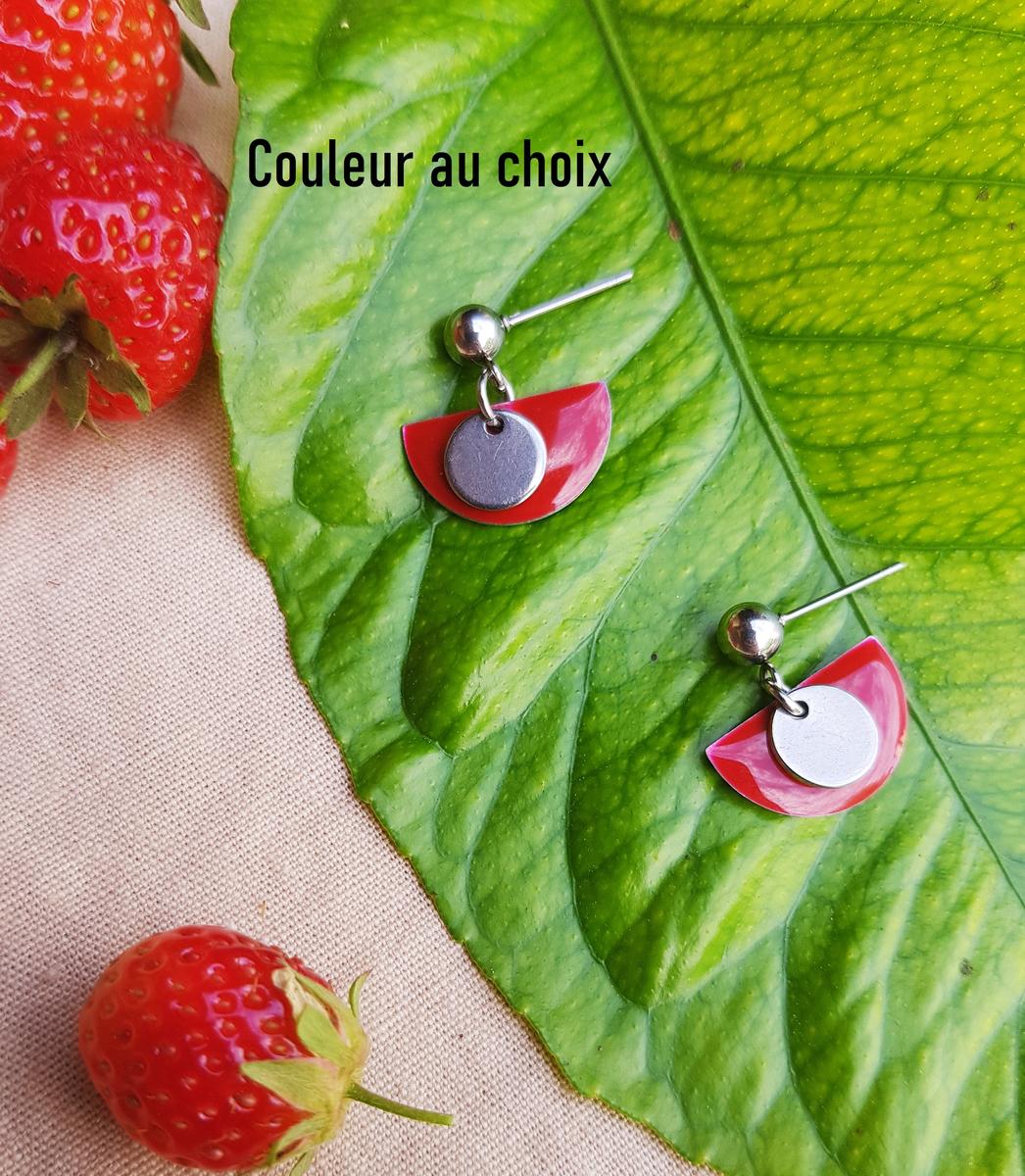 Boucles d'oreilles inox personnalisable fait main - sequin demi-cercle et sequin argenté. Calino crea