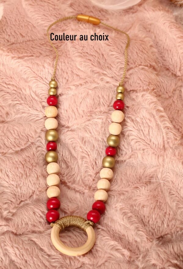 Collier-dallaitement-anneau-et-perles-dorées-et-rouges-couleur-au-choix Collier d'allaitement et de portage - perles en bois naturel, rouge et doré avec anneau