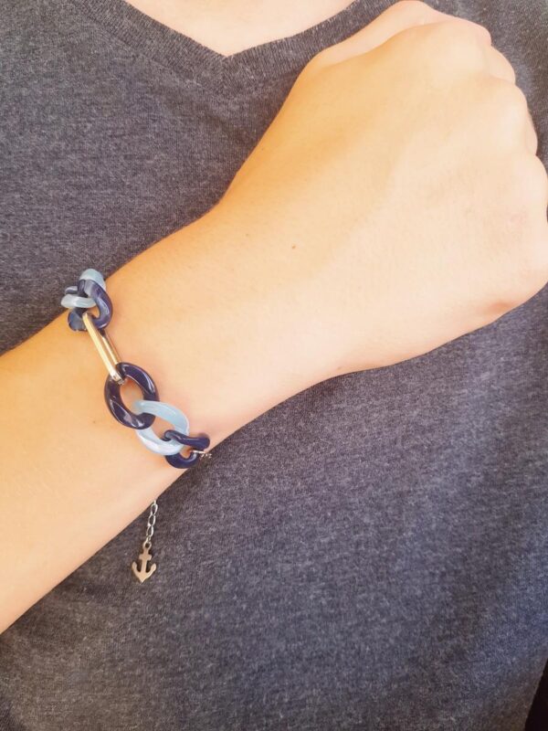 Bracelet inox personnalisable fait main - chaîne maillons camaïeu de bleu et ancre marine. Calino Crea