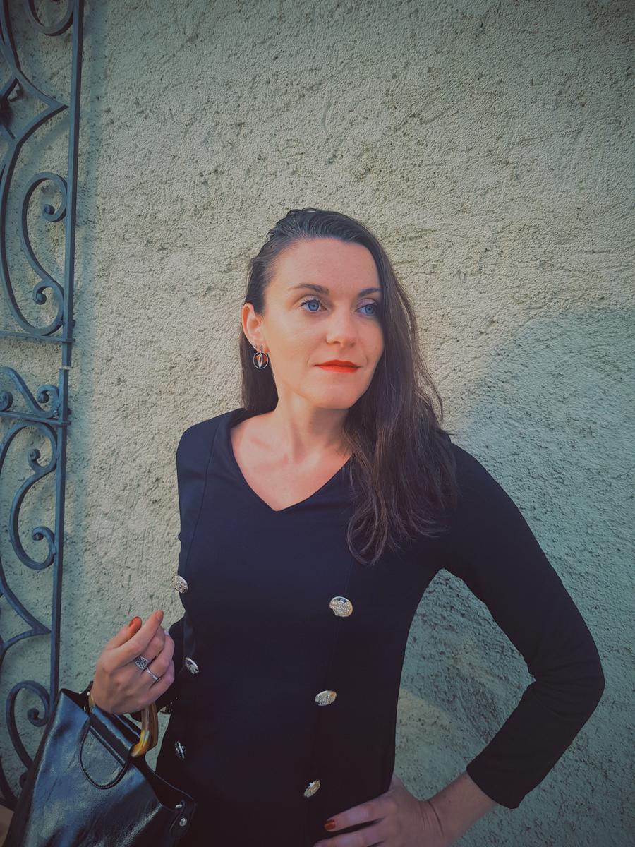 Boucles d'oreilles inox - Anneau argenté et sequin émaillé losange rouge