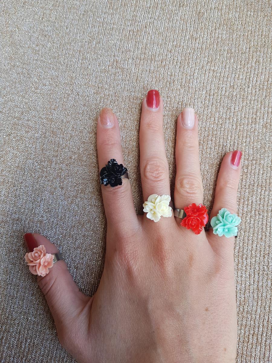 Bague inox personnalisable - fleur résine de couleur au choix. Calino Créa