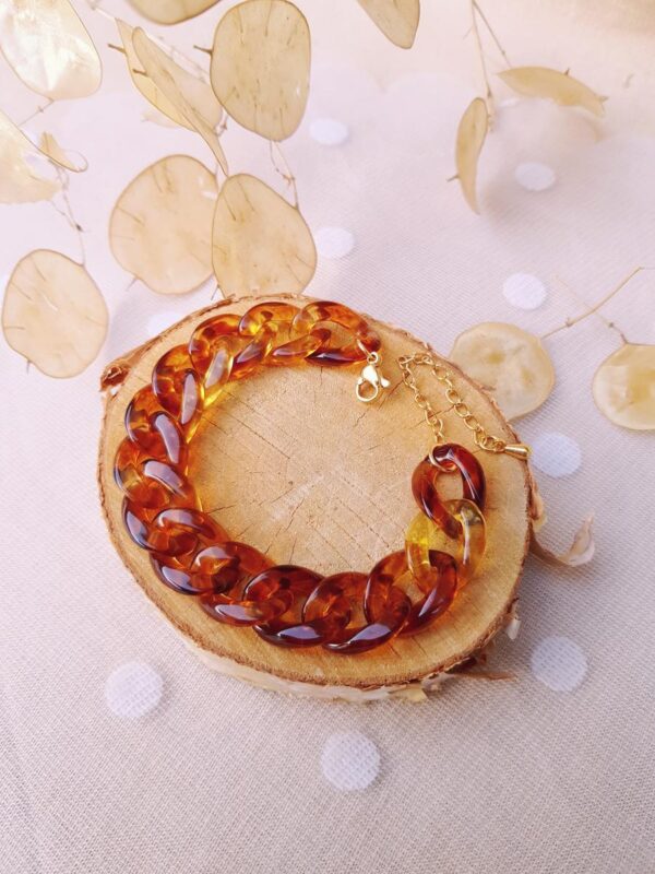 Bracelet inox personnalisable artisanal - Doré et chaîne acrylique maillons caramel. Calino Créa Bracelet inox personnalisable artisanal - Doré et chaîne acrylique maillons caramel. Calino Créa