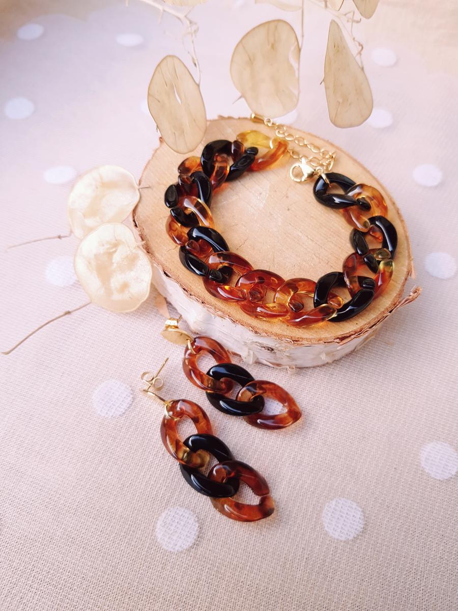 Bracelet et boucles d'oreilles inox artisanals - dorés et chaîne maillons bicolore caramel et noir. Calino Créa Bracelet et boucles d'oreilles inox artisanals - dorés et chaîne maillons bicolore caramel et noir. Calino Créa