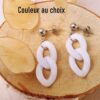 Boucles d'oreilles inox personnalisables artisanales - Puce argentée et chaîne maillons blanc. Calino Créa
