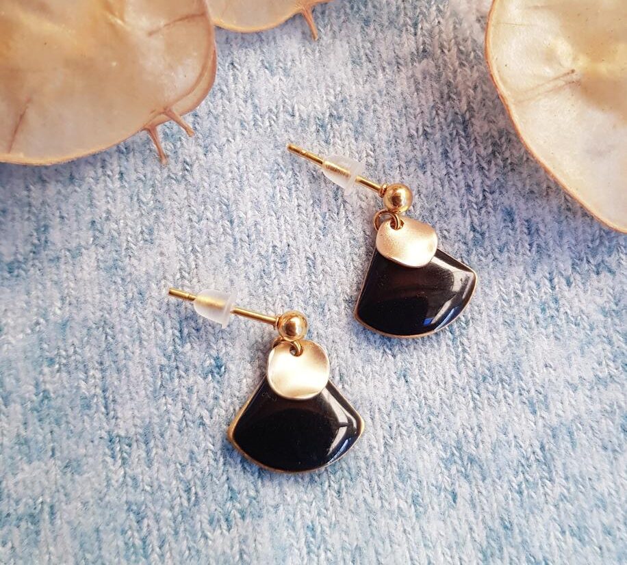 Boucles d'oreilles inox personnalisables - Sequin doré et éventail émaillé noir