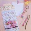 Ensemble Porte-clés, marque-pages et pochette cadeau artisanale - Mode et beauté Rose et blanc. Calino Créa