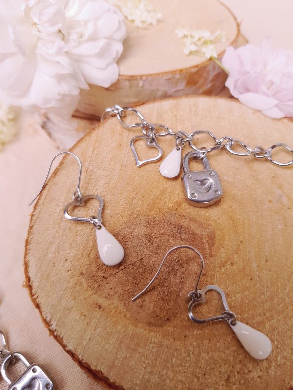 Parure [Boucles d'oreilles, bracelet et collier] artisanale - Cadenas, cœur et sequin blanc. Calino Crea