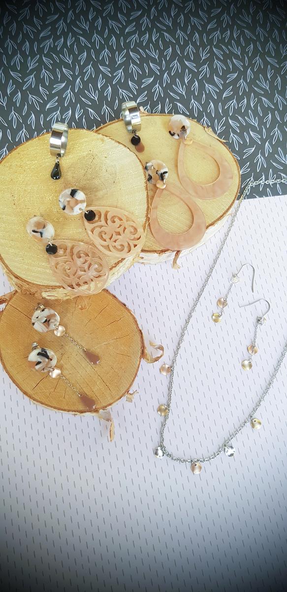 Collection bijoux automne 2022 - douceur à croquer. Calino Créa. Acier inoxydable et résine rose