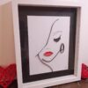 Tableau/ Cadre artisanal Visage femme glamour en quilling - noir, blanc et rouge. Calino Crea