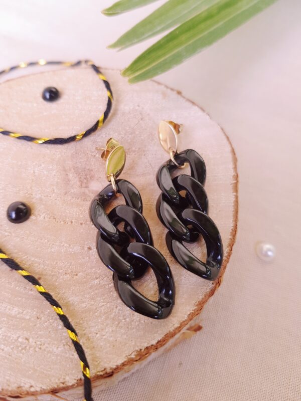 Boucles d'oreilles artisanales inox - chaîne maillons noirs et doré. Calino Créa