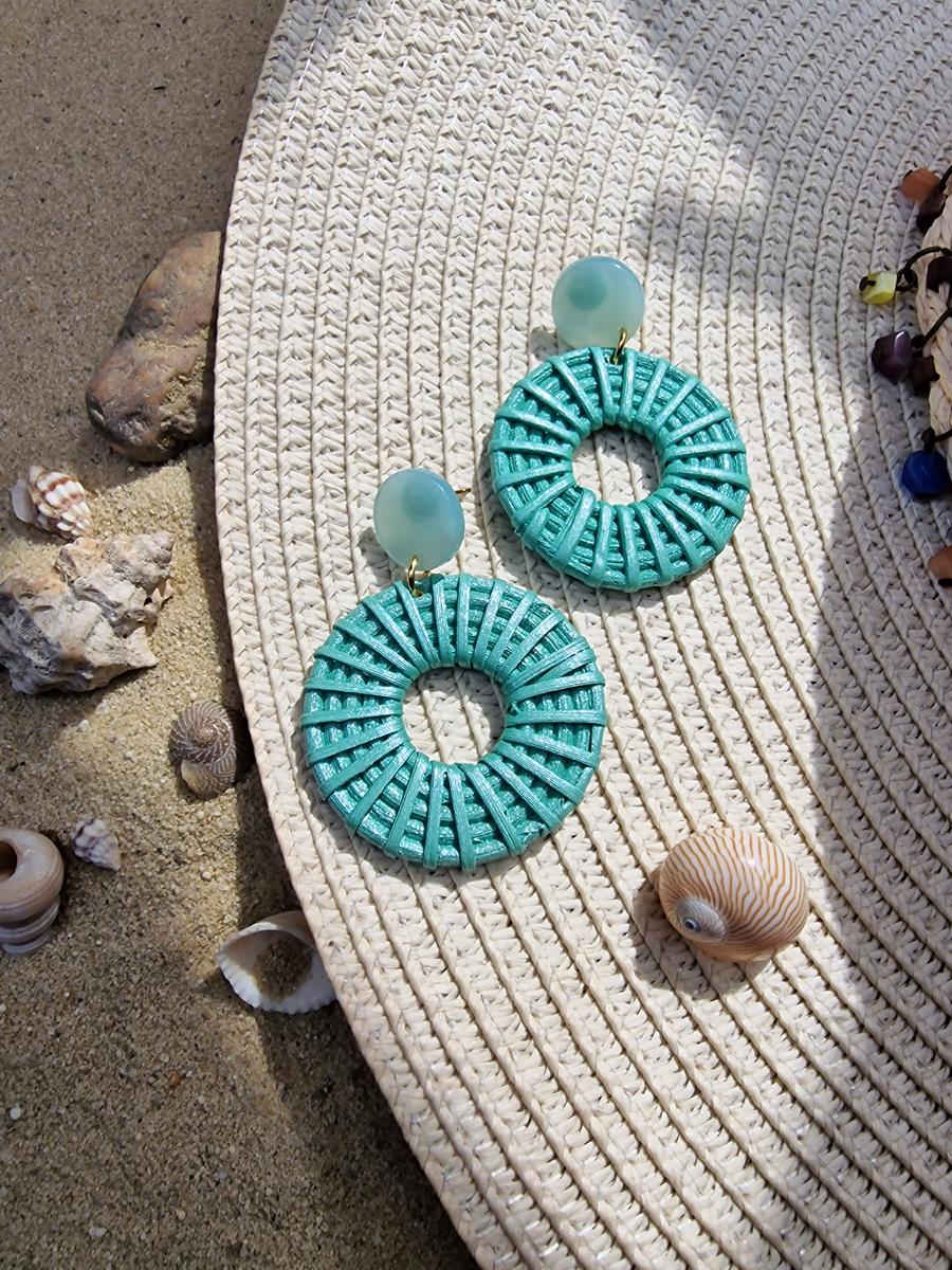 Boucles d'oreilles inox doré - disque rotin turquoise et puce résine