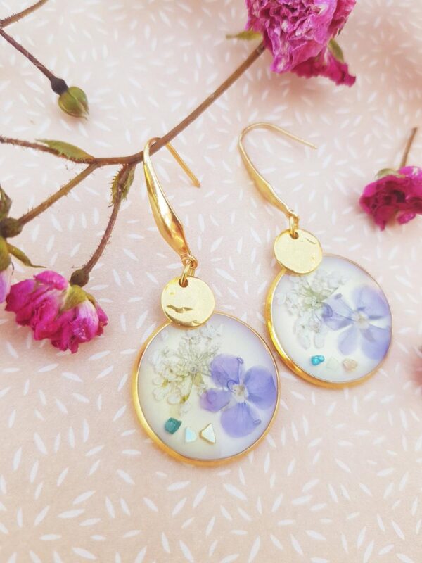 Boucles d'oreilles crochet acier inox doré - Médaillon cerfeuil et Véronique Boucles d'oreilles crochet acier inox doré - Médaillon cerfeuil et Véronique