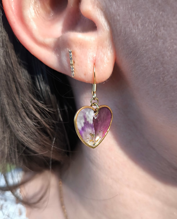 Boucles d'oreilles - cœurs dorés fleuris