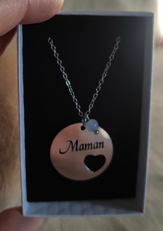 22497 - Collier argenté Maman – Angélite boite Collier argenté Maman – Angélite