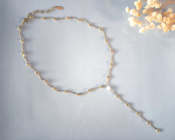 22831 - Collier pierre naturelle et chaine perlee entier Collier pierre naturelle jade blanc et chaine à billes en acier inoxydable doré