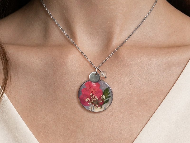 22974 Collier fleurs séchées - Pensée rose et Citrine - Porté Collier en acier inoxydable avec fleurs séchées de Pensée rose et pierre naturelle de Citrine