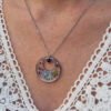 Collier en acier inoxydable et fleurs séchées d'Hortensia bleu et pierre naturelle de Lapis lazuli